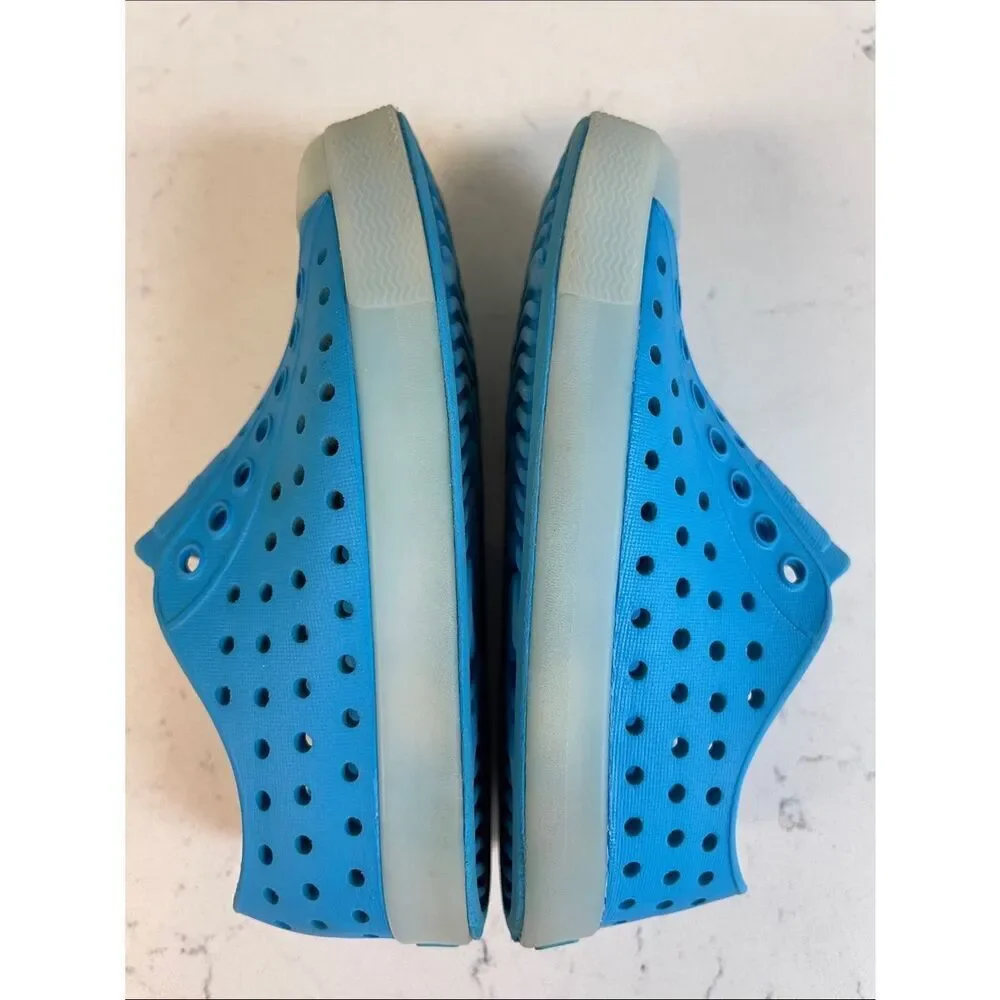 Native Jefferson Sugarlite Glow - Wave Blue / Glow Kids Water Shoes Size 9